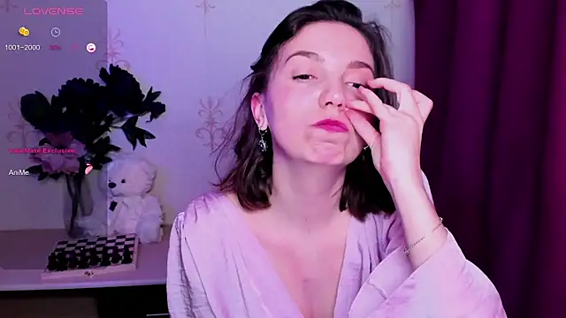 KindHazelHere_ live XXX chat