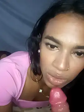 Chatroom XXX en direct de FlorSalvaje_