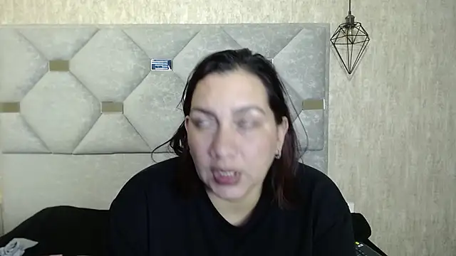 Chatroom XXX en direct de mia_coral1