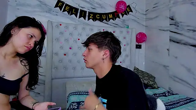 Ari_and_Storm Webcam-Show