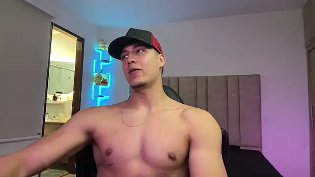 Chat +18 de CHRIS_MORGAN1 ao vivo