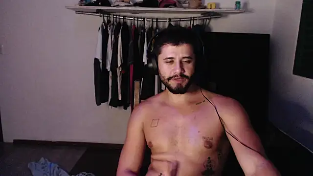 XXX chat uživo modela guzzfit