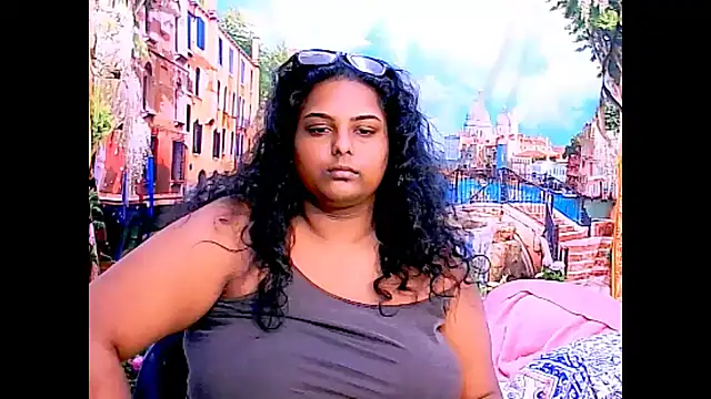 Indianfairy99 Adlı Modelin Canlı XXX Sohbeti