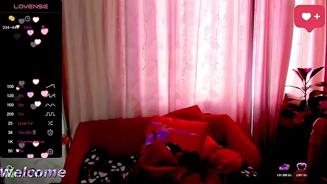 LilllyMoon Chat XXX live