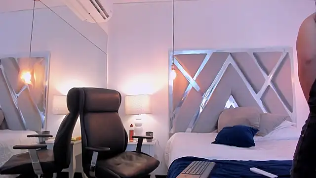 Chriss_Diamond: απευθείας συνομιλία ΧΧΧ