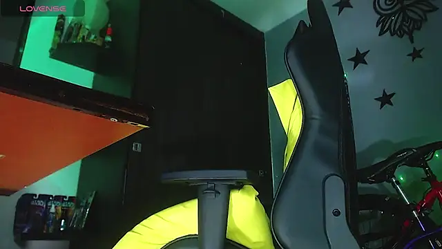 justincs: απευθείας συνομιλία ΧΧΧ