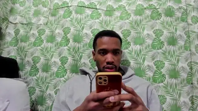 Chat XXX ao vivo de Kofi_exotic_2