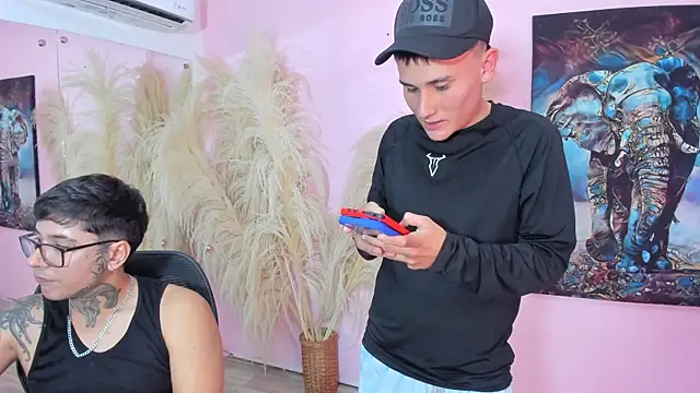 Orgasm_roomm18n Webbikameraesitys