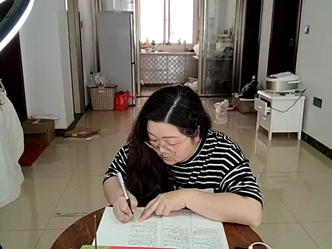 AngelwithEcup 라이브 XXX 채팅