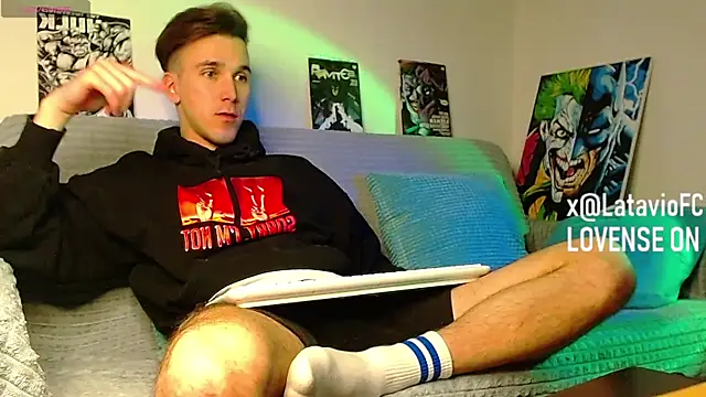 Chatroom XXX en direct de Midnighter_