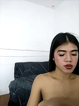 دردشة DominnantTransqueen الجنسية المباشرة