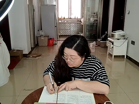 AngelwithEcup Chat XXX in diretta