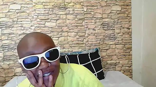 EbonyOlive69's Live XXX Chat