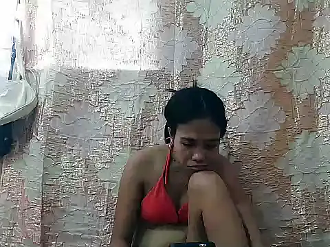 PinaySkinnyGirl's Live XXX Chat