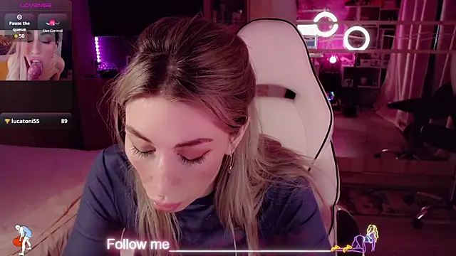 AnnieGOld_ Chat XXX live