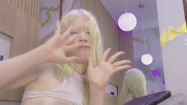 Elif_blond's Webcam Show