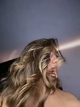 Iris_lee 即時 XXX 聊天