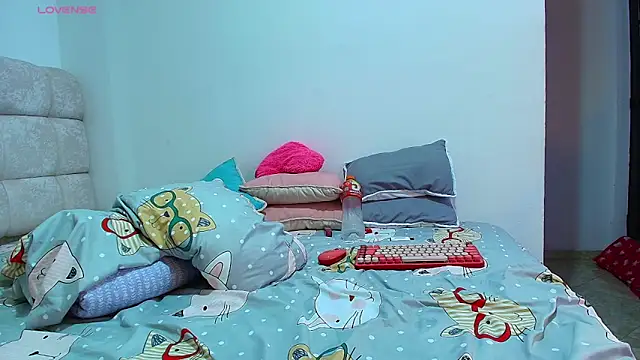 Julieta_Rose19 Adlı Modelin Canlı XXX Sohbeti