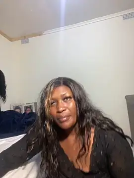 XXX chat uživo modela Cardiebae89