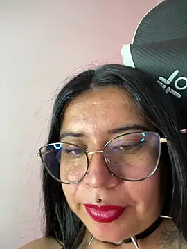 Czat XXX na żywo – Devilsweet17