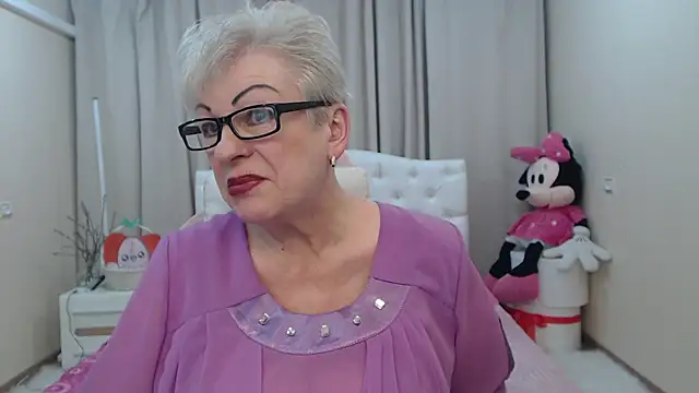 Chat XXX en directo de KayleSmoll