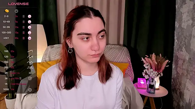 แชท XXX สดของ hannacheekss_