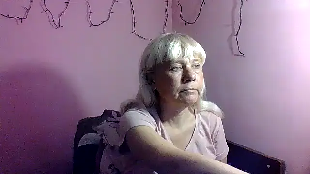 Chat XXX en directo de sakura_blonde