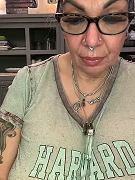 Chat XXX en directo de dieseldame1313