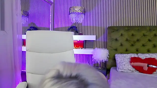 LadyTouch: онлайн-секс-чат