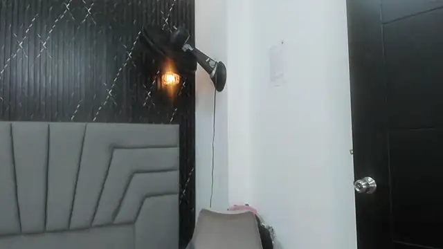 Chat XXX en directo de Angie_Will