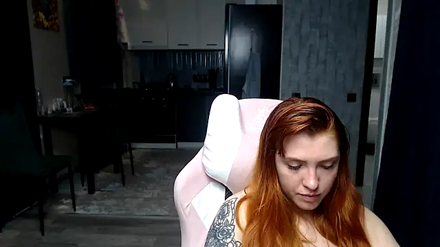 Reginasmilee's Live XXX Chat