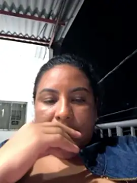 Francesca_ferrari live XXX chat