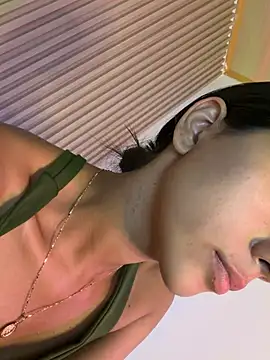 Lilybeeth Adlı Modelin Canlı XXX Sohbeti