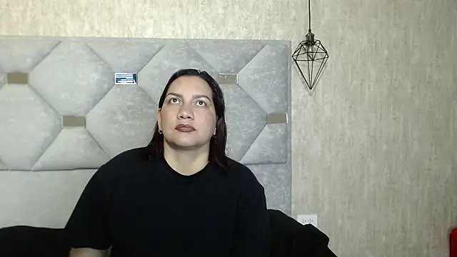 mia_coral1 élő XXX-chatje