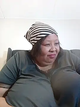 nancy111: онлайн-секс-чат