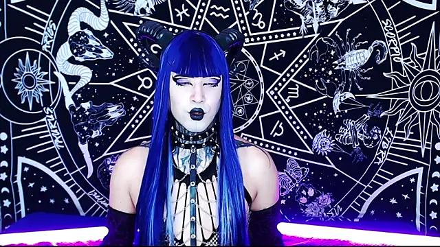 Webkamerová show naomi_satan