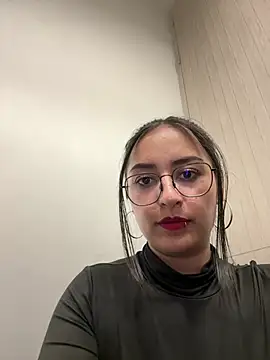 Rae_Lil_White Live XXX-Chat