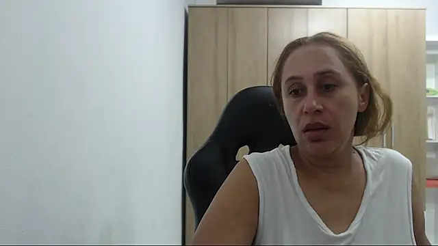 RoxanaLove9n Live XXX chat