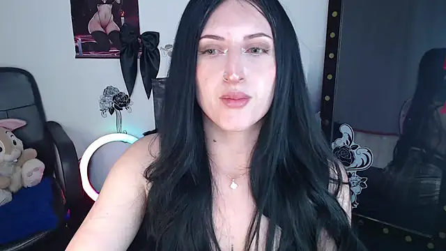 Evelyn_Sheeran – Naživo XXX chat