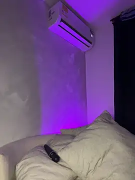 thaira_aly: онлайн-секс-чат