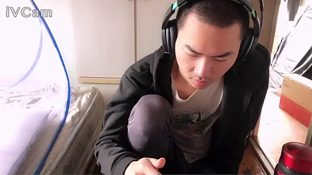 Chat XXX en directo de dyjdddttj