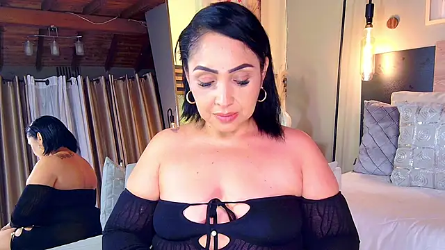 MadissononeeのライブXXXチャット