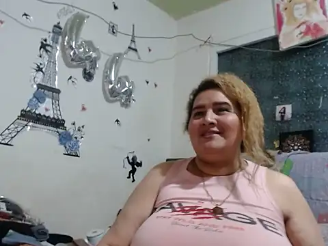 Chat XXX en directo de Perla1981--