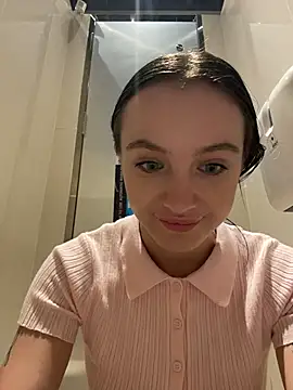 MiaTee Live XXX-Chat