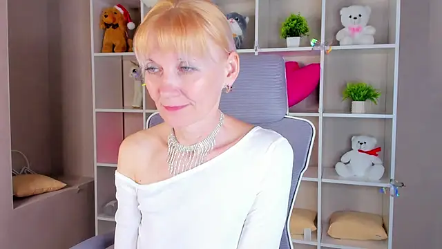 Julie_Lucas 现场XXX聊天