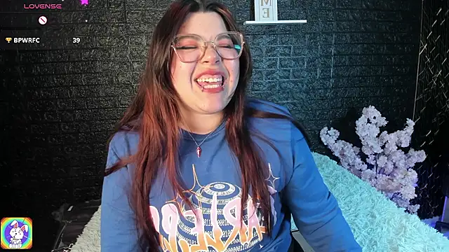 Živý XXX chat NicoleeDemara