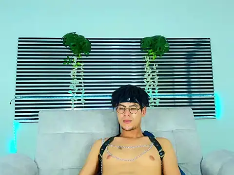 ThiiagoSaeenz Webcamshow