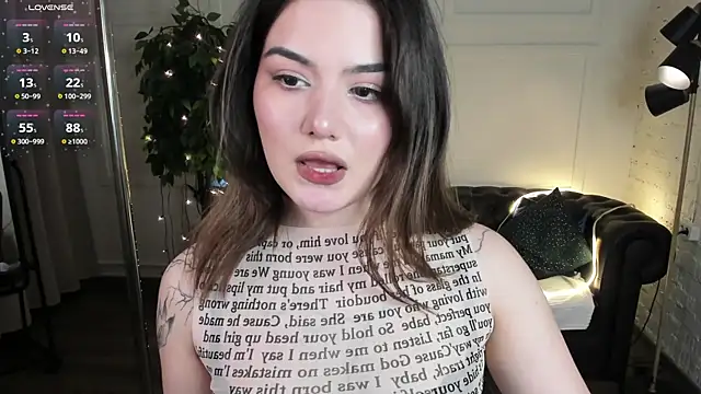 Dark_Moni's Live XXX Chat