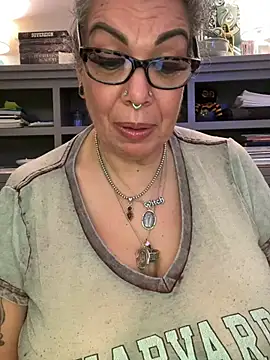 dieseldame1313 Adlı Modelin Web Kamerası Şovu