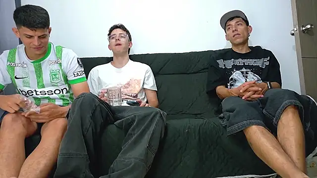 Party_Straight webkamerás műsora